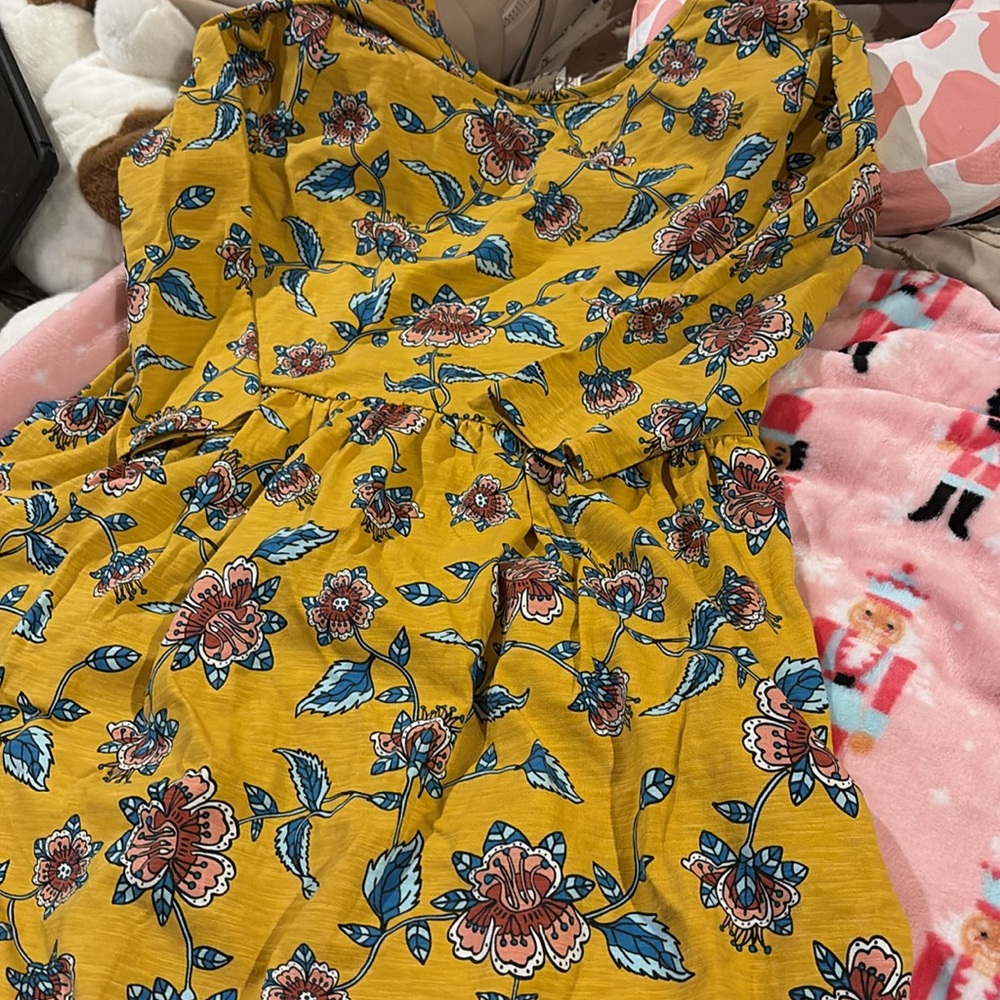 Dress - Picture 5 of 5